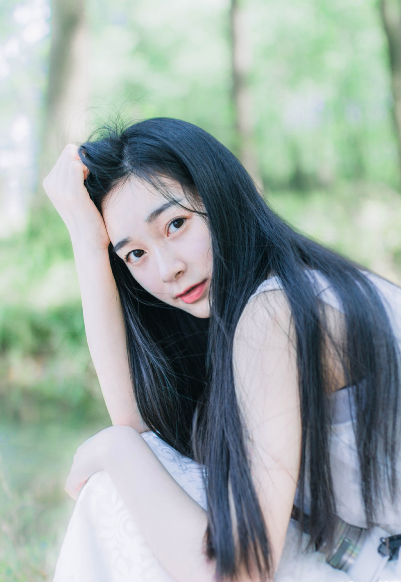 “除了他，还能有谁……”说到一半，夏侯惇突然反应过来，面色难看的看向曹操。